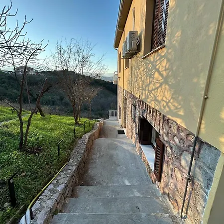 Σπίτι διακοπών Kaya - Cozy With Panoramic Meteora View *