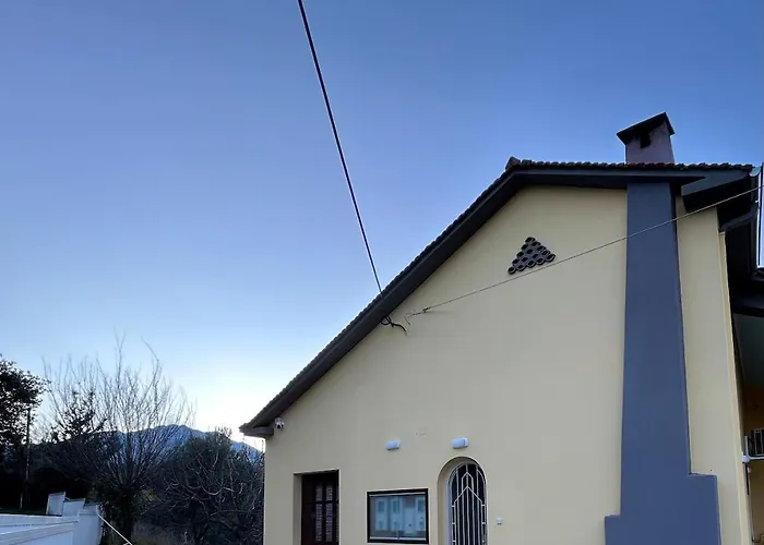 Σπίτι διακοπών Kaya - Cozy With Panoramic Meteora View Καλαμπάκα